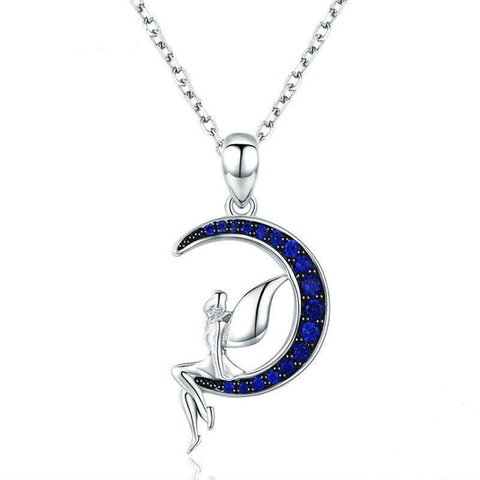Collar con colgante de hada de la suerte en luna azul de plata de ley 925