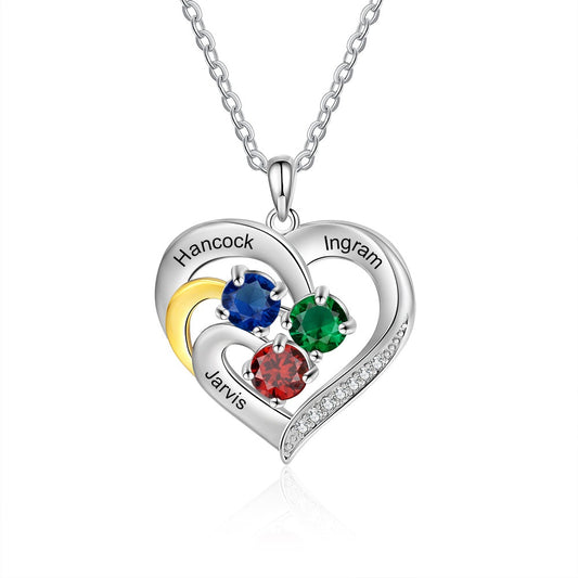 Colgante de corazón personalizado con piedra de nacimiento redonda y collar con 3 nombres grabados.